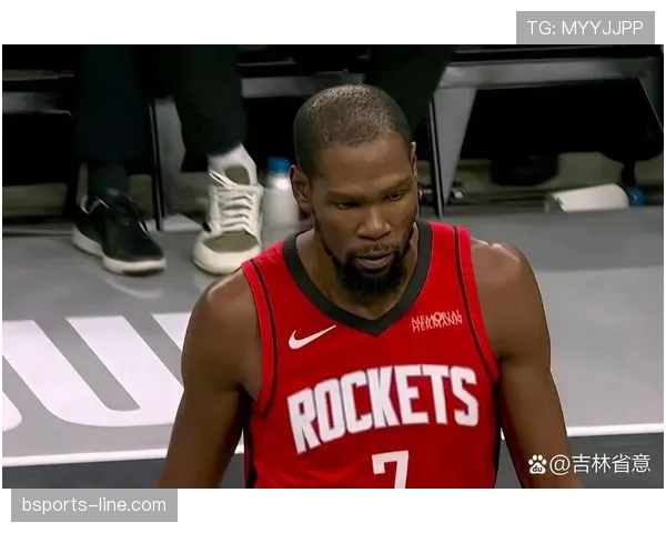 布里奇斯无球穿插拉开空间提升杜兰特单打威胁