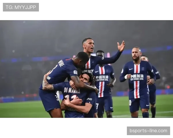 巴黎圣日耳曼年轻化阵容下稳定性承压，赛季输出波动是否影响争冠形势？