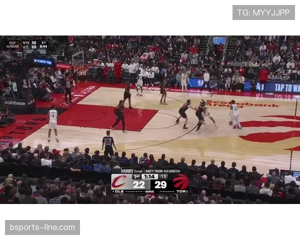 巴恩斯挡拆组织胜过西亚卡姆，拉开进攻空间成猛龙引擎