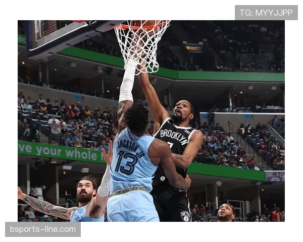 巴蒂尔通过坚决防守和挡拆跑位显著提升球队防守效率