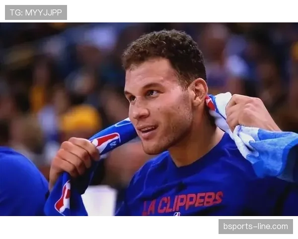 格里芬高效背打助快船拉开内线得分差距