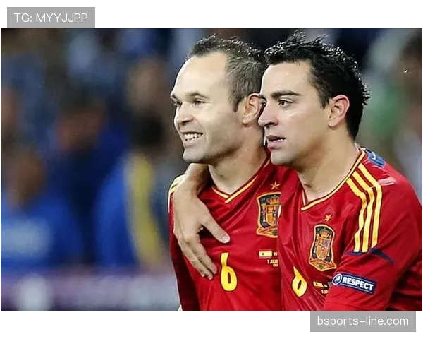 罗德里与哈维在传控体系中的角色定位与战术适配性对比